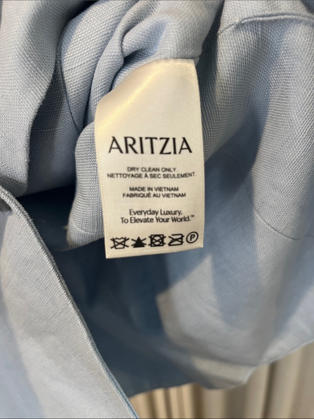 Aritzia Regal CruiseLinen Vest Top Dew Blue 2 NWOT - Picture 3 of 7